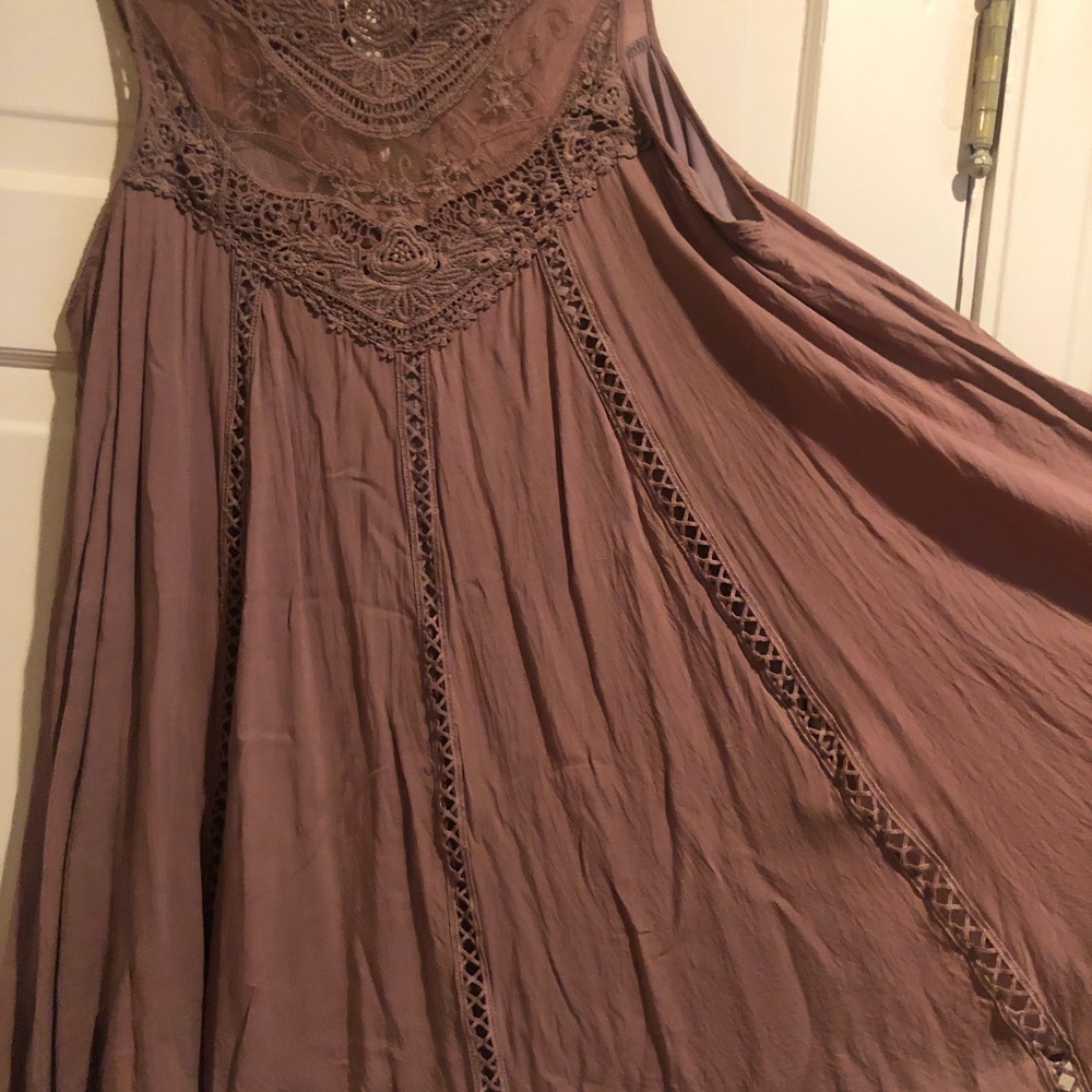 Dress - Picture 2 of 4